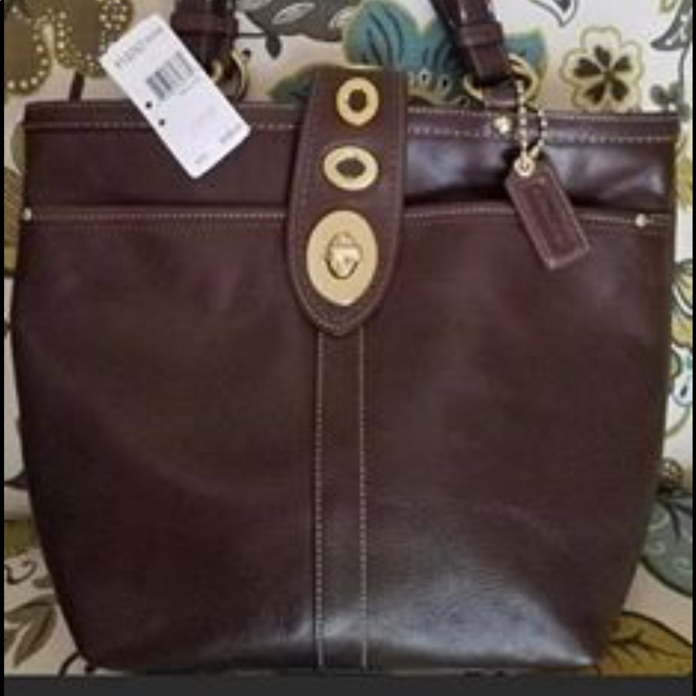 Coach NWT Turnlock Legacy Tote